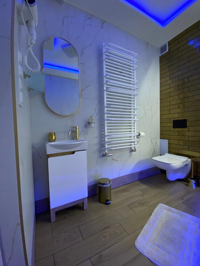 Apartament "Love" Centrum Z Duza Wanna Dla Dwojga Γκνιέζνο Εξωτερικό φωτογραφία