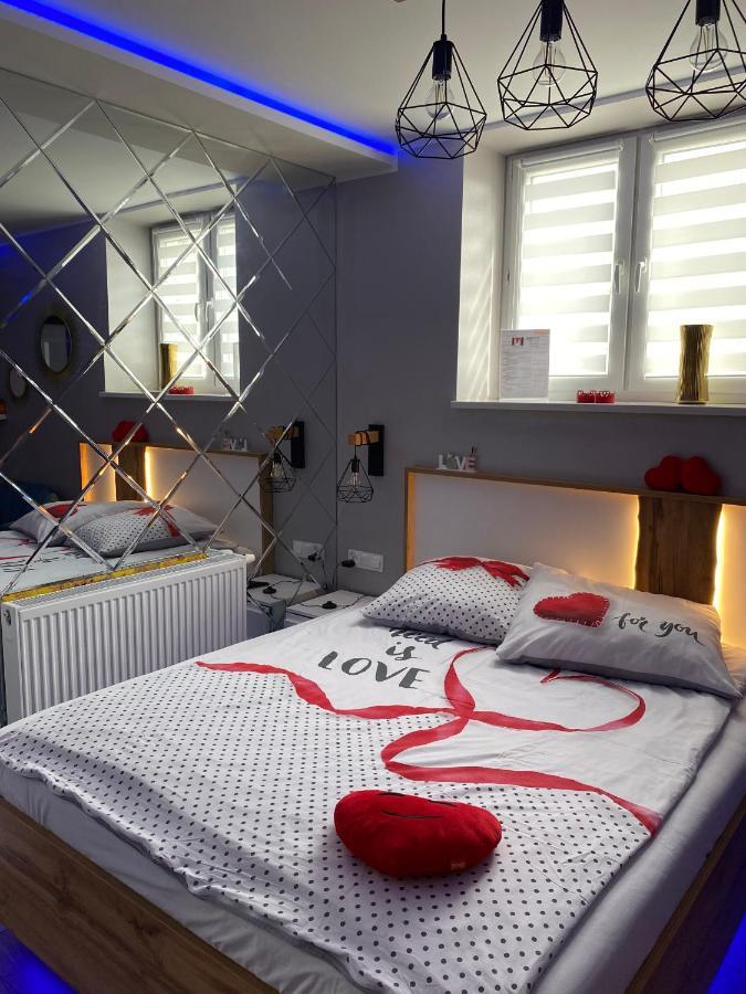 Apartament "Love" Centrum Z Duza Wanna Dla Dwojga Γκνιέζνο Εξωτερικό φωτογραφία