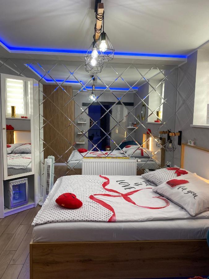 Apartament "Love" Centrum Z Duza Wanna Dla Dwojga Γκνιέζνο Εξωτερικό φωτογραφία